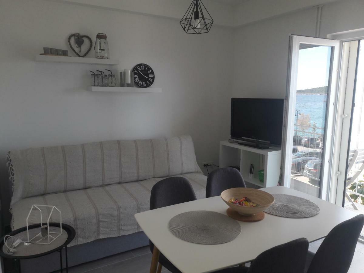 Apartment Tea 2 Primosten Exterior photo
