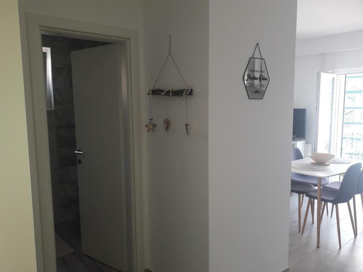 Apartment Tea 2 Primosten Exterior photo